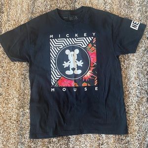 ( 3 for $18) NEFF Disney Men’s Black t-shirt LG